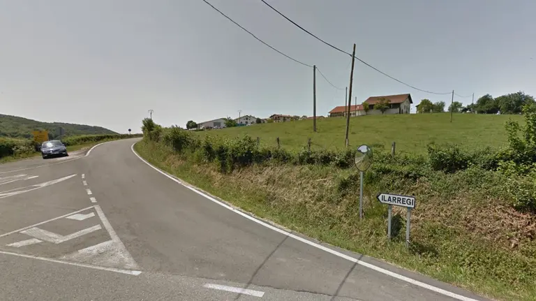 Carretera de entrada a Ilarregui, en el valle de Ultzama