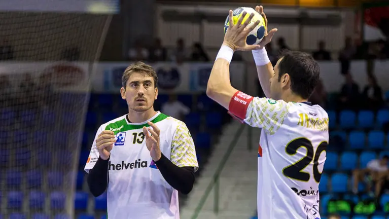 Partido entre Helvetia Anaitasuna y Atlético Valladolid correspondiente a la segunda jornada de la Liga Asobal (23). IÑIGO ALZUGARAY