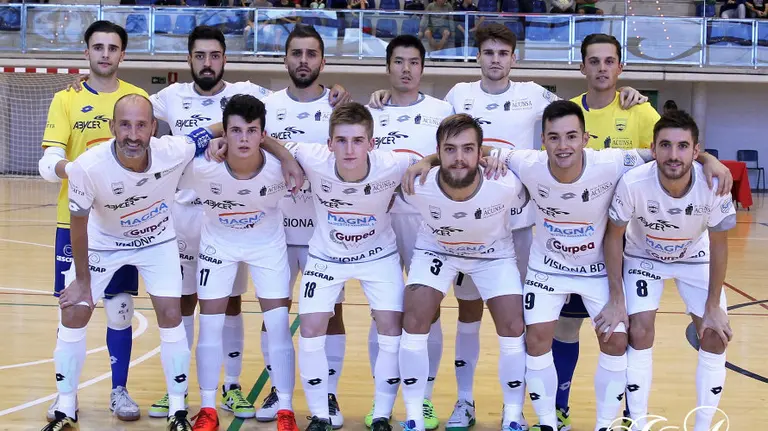 Plantilla del Magna Gurpea 2016-17.