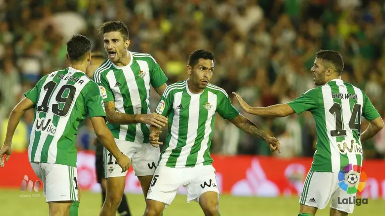 El Betis iguala un 0-2 en contra ante el Granada. Lfp.
