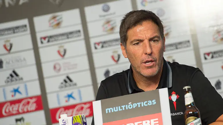 Manuel Eduardo Berizzo, entrenador del Celta, en rueda de prensa en El Sadar. PABLO LASAOSA