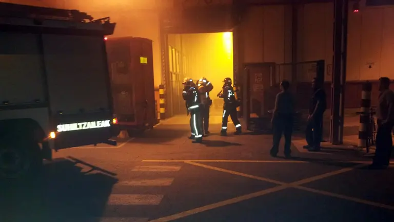 Incendio en la planta de TRW en el polígono de Landaben