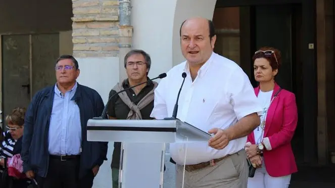 Andoni Ortuzar participa en el 125 aniversario del nacimiento de Manuel Irujo en Estella. Foto: EP/PNV.