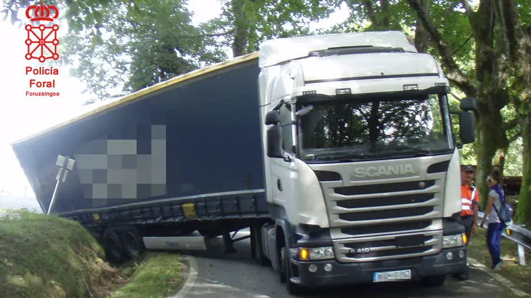 Uno de los accidentes que ha atendido la Policía Foral durante el fin de semana.