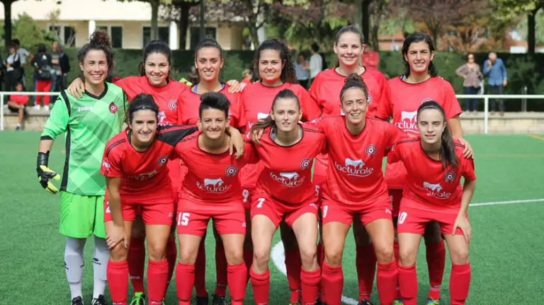 Equipo titular del Mulier FCN ante el Athletic B.