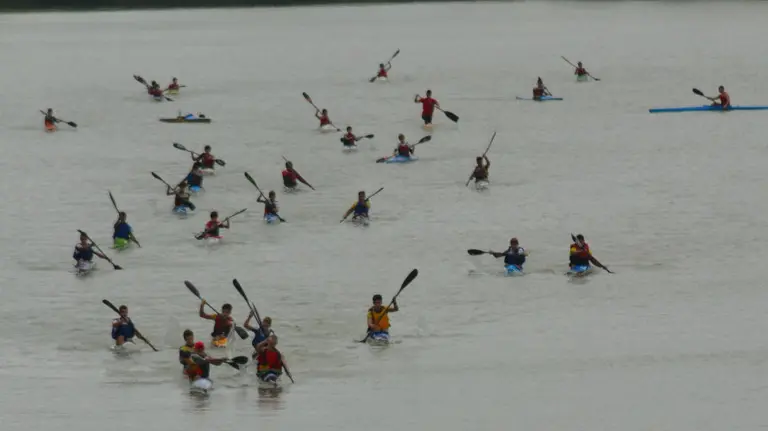 Regata entrepuentes disputada en Tudela.