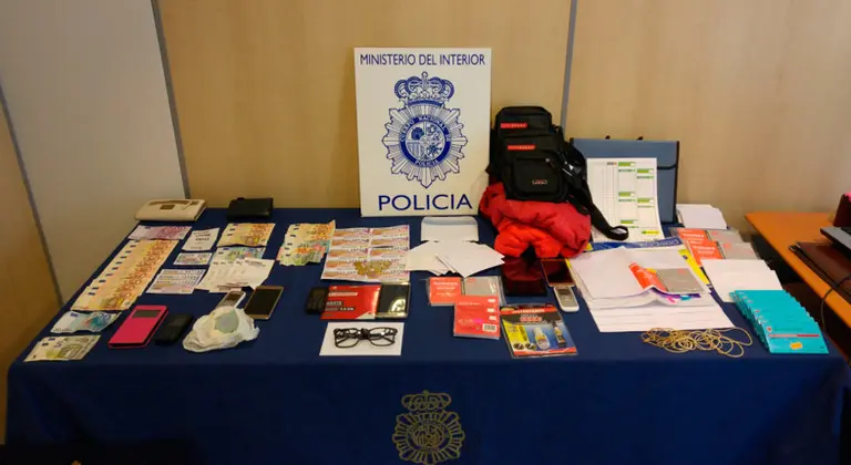 Algunos de los bienes que se han incautado en la operación policial &#39;STUB&#39;.