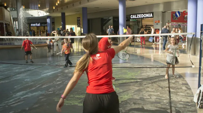 Exhibición de Badminton en Itaroa.