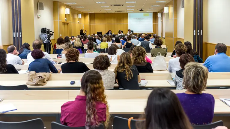 Curso de verano, Mi novio me controla lo normal- violencia en la pareja adolescente y nuevas tecnologías, dentro de la XVI edición de los Cursos de Verano de las universidad (9)