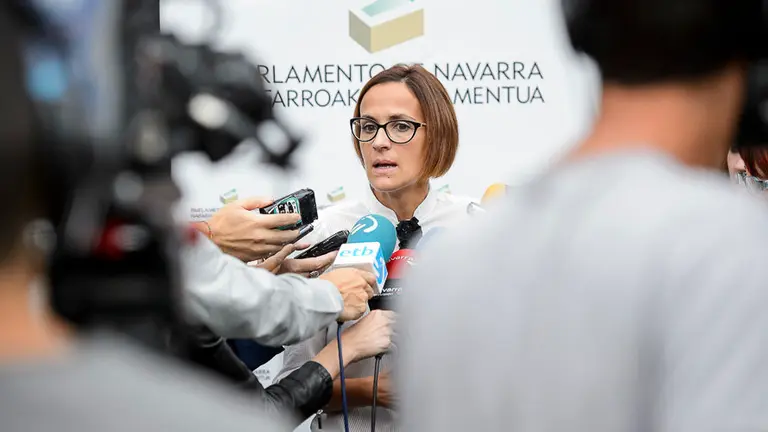 María Chivite atiende a los medios de comunicación .PABLO LASAOSA 2