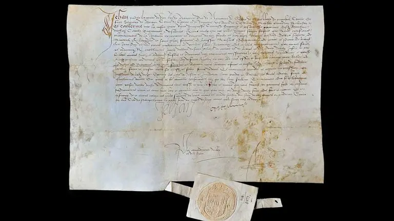 Una de las 7.000 piezas documentales de los Reyes de Navarra entre 1484 y 1593. EP