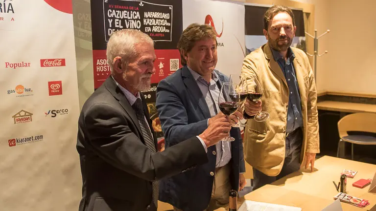 Presentación de la XV Semana de la Cazuelica y el Vino de Navarra, organizada por la Asociación de Hostelería de Navarra. PABLO LASAOSA.
