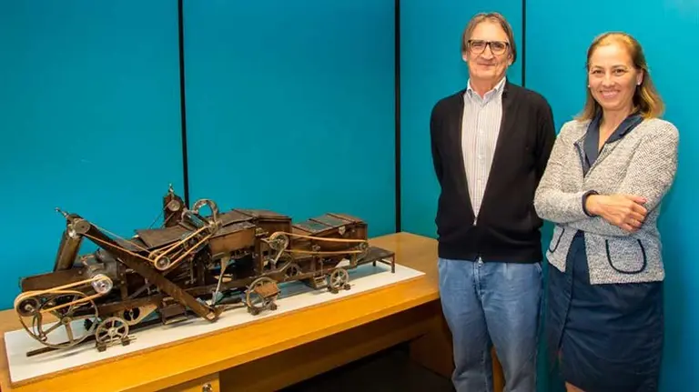 La UPNA conserva una colección de maquetas de máquinas agrícolas de más de un siglo de antigüedad. EP UPNA