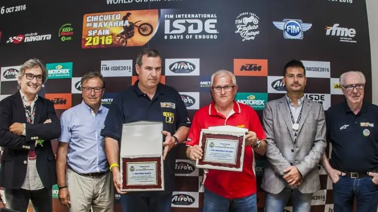 Homenaje del Circuito de Navarra a dos personajes del Enduro.