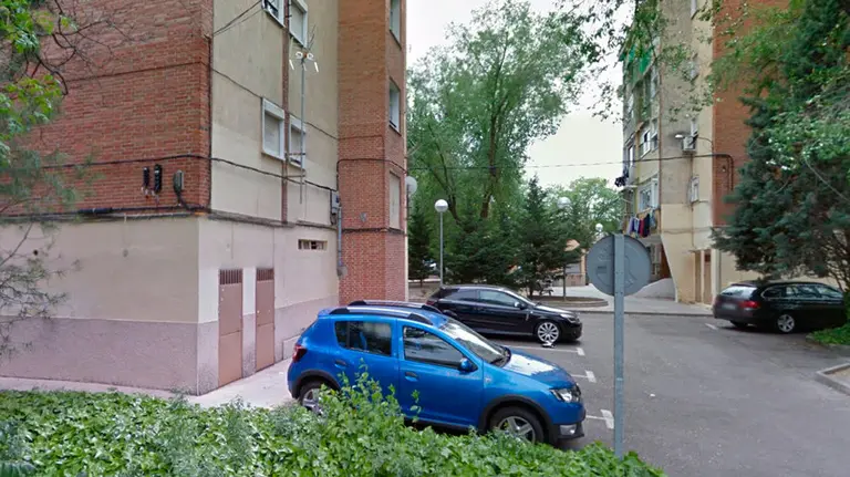 Calle Velázquez de Pinto donde reside el matrimonio.