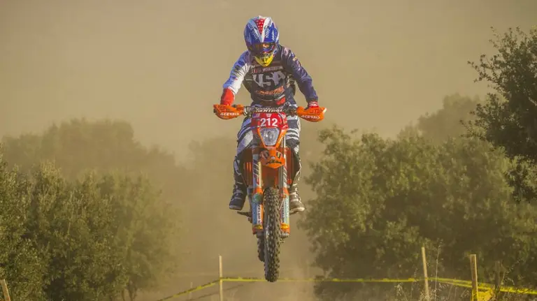 Uno de los pilotos de Estados Unidos en la prueba disputada en Tierra Estella.