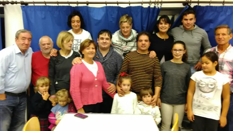 La escuela navarra de jotas en un ensayo.