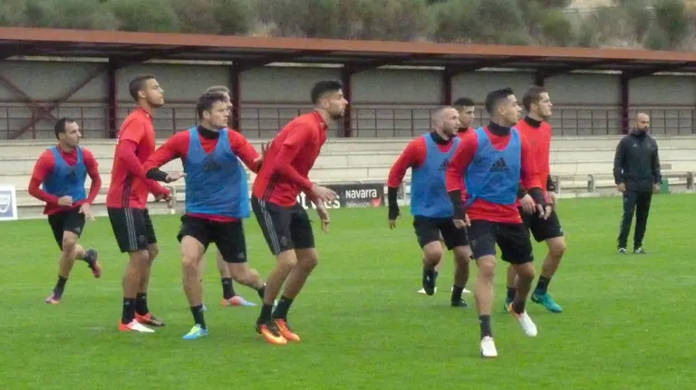 Entrenamiento de Osasuna en las instalaciones de Tajonar.