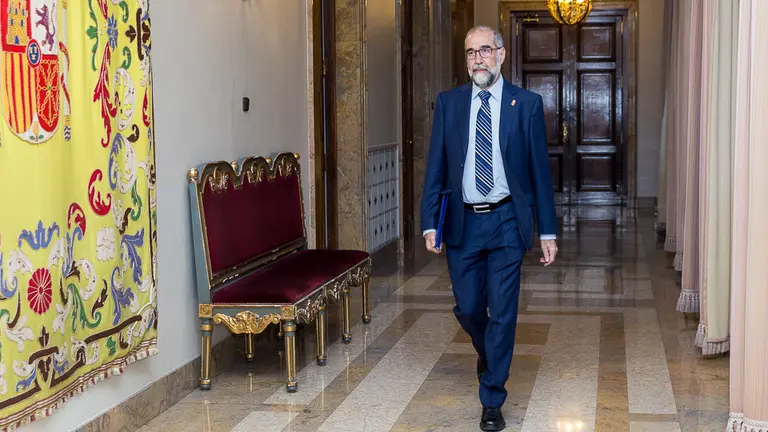 Fernando Domínguez, consejero de Salud (1). IÑIGO ALZUGARAY