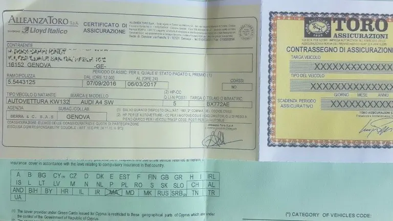 Póliza del seguro falsa que presentó el conductor imputado en Pamplona a la Policía Foral.