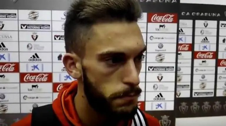 Roberto Torres en la zona mixta del Sadar.