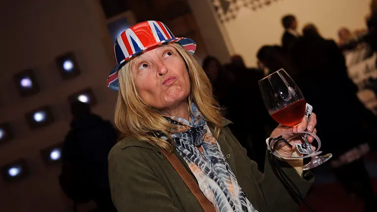 Novena edición de la Noche del Vino en la Sala de Armas de la ciudadela. MIGUEL OSÉS_6