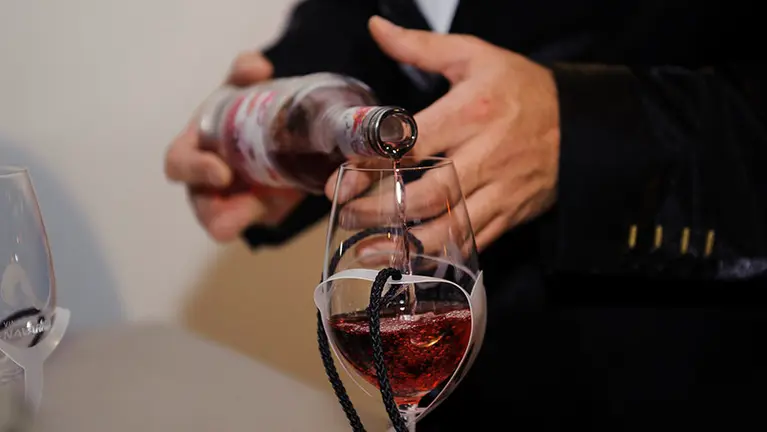 Novena edición de la Noche del Vino en la Sala de Armas de la ciudadela. MIGUEL OSÉS_8