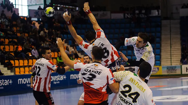 Liga Asobal Anaitasuna-Puerto Sagunto. MIGUEL OSÉS.