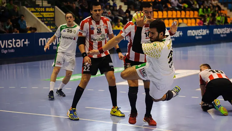 Liga Asobal Anaitasuna-Puerto Sagunto. MIGUEL OSÉS_11