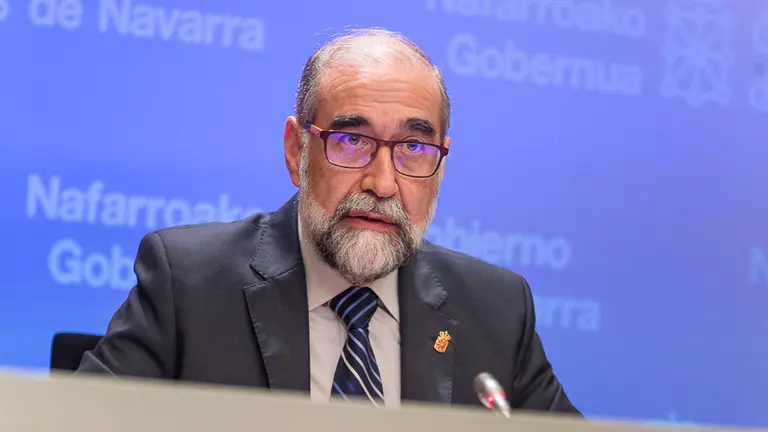 Fernando Domínguez, consejero de Salud, durante la rueda de prensa semanal del Ejecutivo Foral. IÑIGO ALZUGARAY