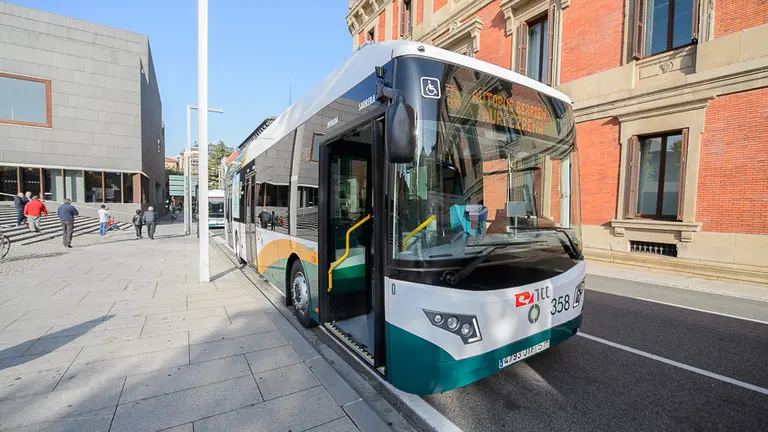 Una villavesa de Pamplona. PABLO LASAOSA