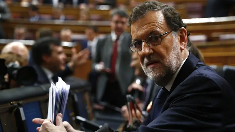 Mariano Rajoy en su escaño en el Congreso de los Diputados. EFE/EMILIO NARANJO