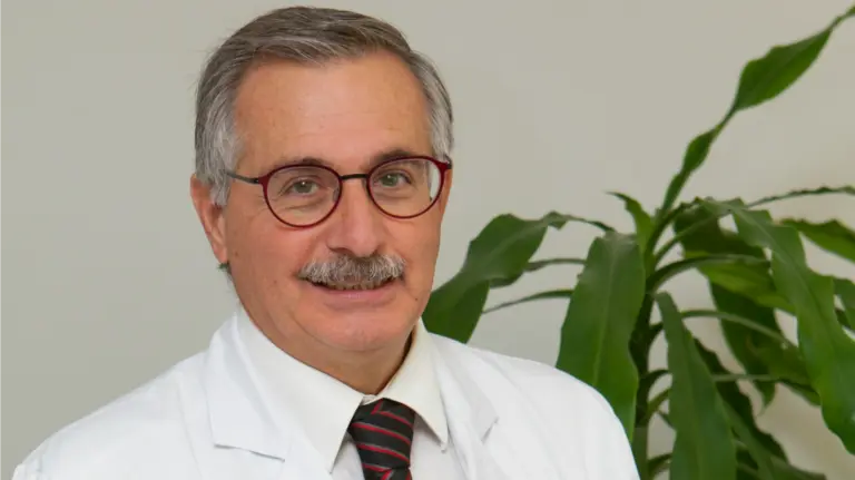 El Dr. Páramo, nuevo presidente de la SETH.