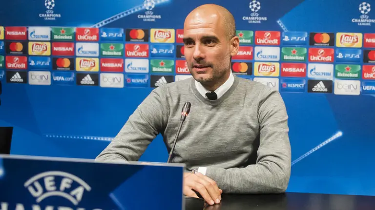 Pep Guardiola en rueda de prensa de la Liga de Campeones. Foto web FC Barcelona.
