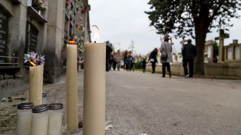 Cementerio Municipal de San José en el día de Todos los Santos (9). IÑIGO ALZUGARAY