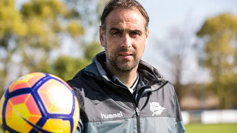 El exportero de Osasuna, Javier López-Vallejo. Foto: web del Alavés.