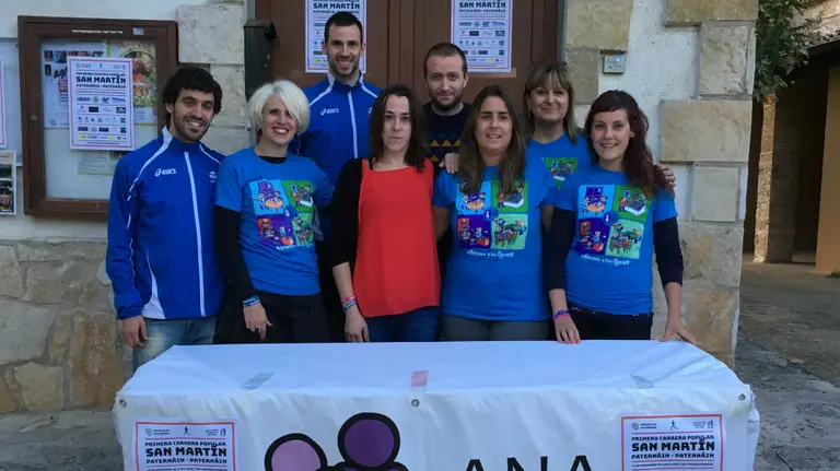 Miembros de ANA, organizadores del evento y uno de los patrocinadores