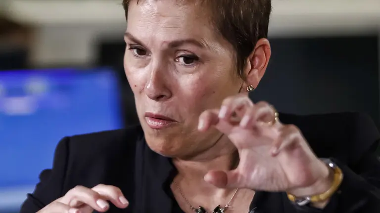 La presidenta de Navarra, Uxue Barkos, durante una entrevista con Efe. EFE/Emilio Naranjo