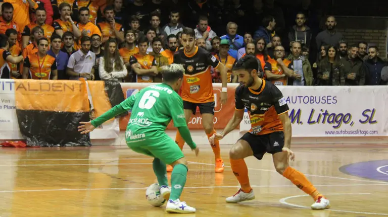 Partido entre el Aspil Vidal y el Magna Gurpea en Tudela.