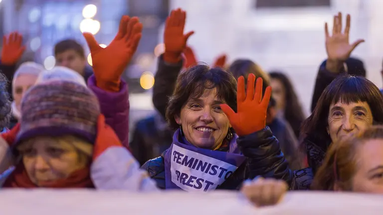 Concentración contra las violencias machistas en el Paseo Sarasate de Pamplona (11). IÑIGO ALZUGARAY