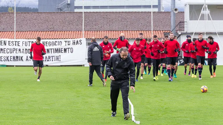 Primer entrenamiento de Osasuna tras la destitución de Enrique Martín Monreal (3). IÑIGO ALZUGARAY