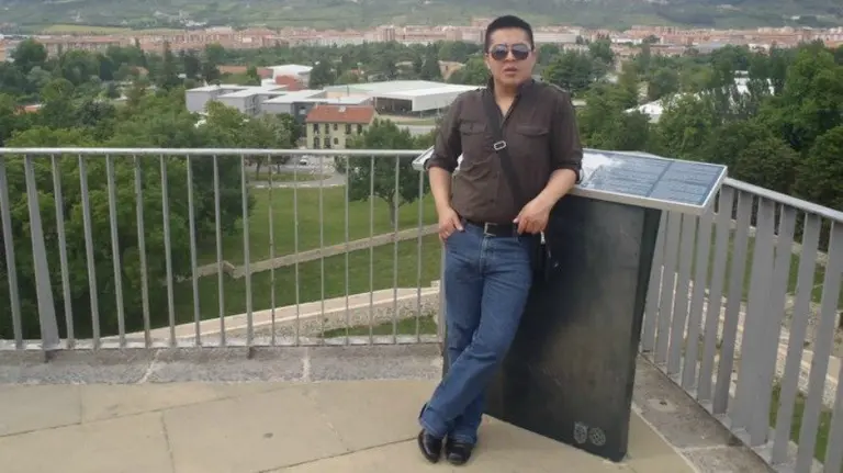 El hombre fallecido y encontrado en el Ebro en una imagen en Pamplona. FACEBOOK