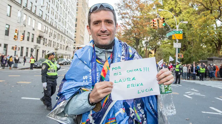 Javier Go&ntilde;i, un pamplon&eacute;s que ha corrido en la Marat&oacute;n de Nueva York 2016. MAITE HERN&Aacute;NDEZ (4)