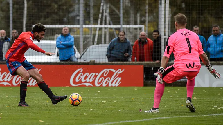 Partido amistoso entre C.A. Osasuna y S.D. Eibar. PABLO LASAOSA 04