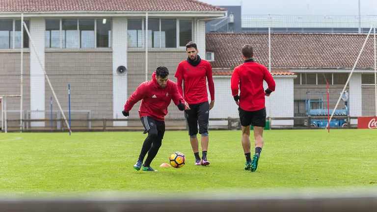 Entrenamiento de Osasuna en Tajonar (12). IÑIGO ALZUGARAY