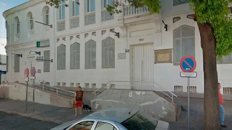 Colegio Público José María del Campo de Sevilla ubicado en la calle Pagés del Corro del barrio de Triana.