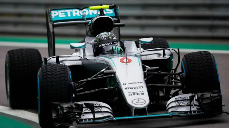 Nico Rosberg es el mejor tiempo en Brasil. Efe.