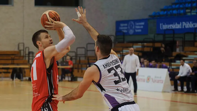 Basket Navarra - Gand&iacute;a. MIGUEL OS&Eacute;S_1