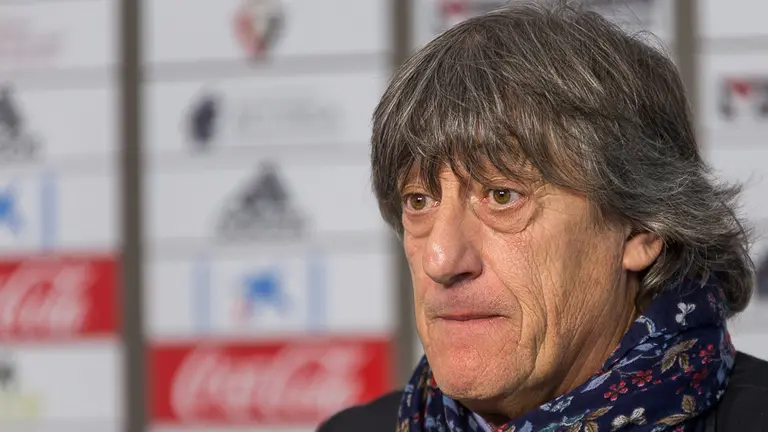 Rueda de prensa de Enrique Martín Monreal en la que se ha despedido como entrenador de Osasuna (4). IÑIGO ALZUGARAY