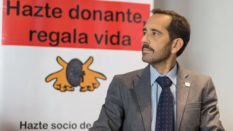 Manuel Arellano, presidente de Alcer en Navarra, durante la presentación de la II Gala de las Estrellas (4). IÑIGO ALZUGARAY
